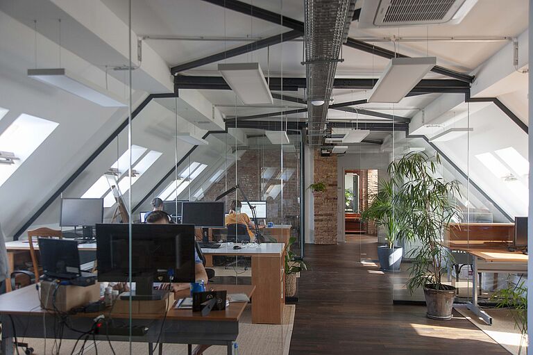 Moderne, ruhige Büroräume bei deZem
